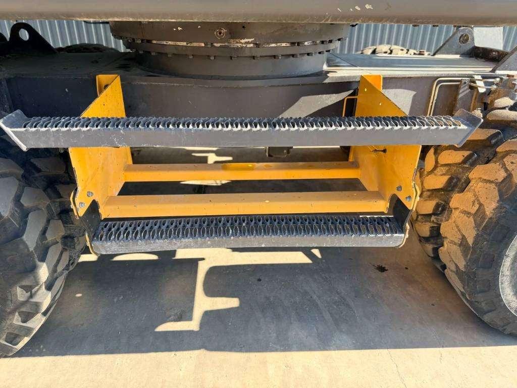 Volvo 180D Foto 22