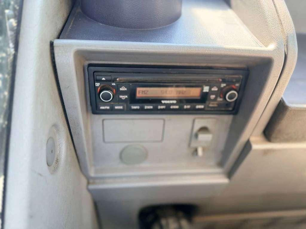 Volvo 180D Foto 26