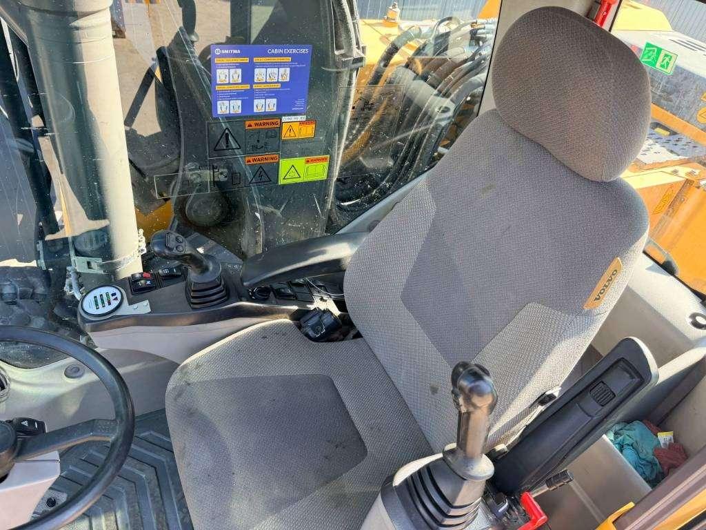 Volvo 180D Foto 30