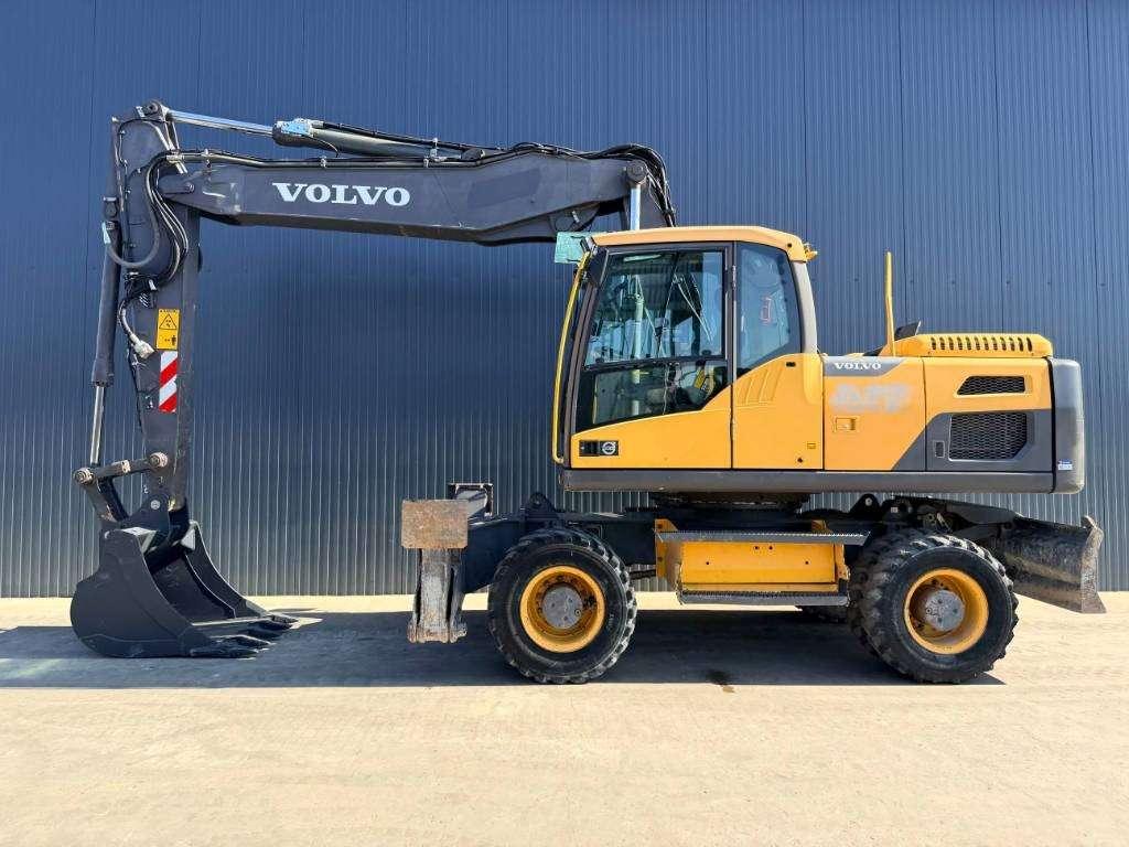 Volvo 180D Foto 5