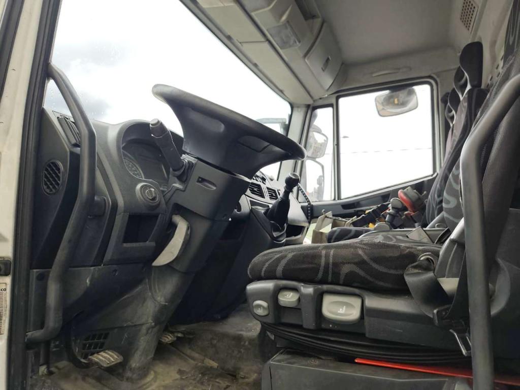 Iveco EUROCARGO 180E25K Foto 11
