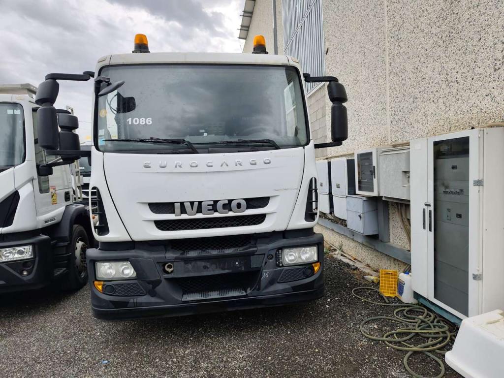 Iveco EUROCARGO 180E25K Foto 19