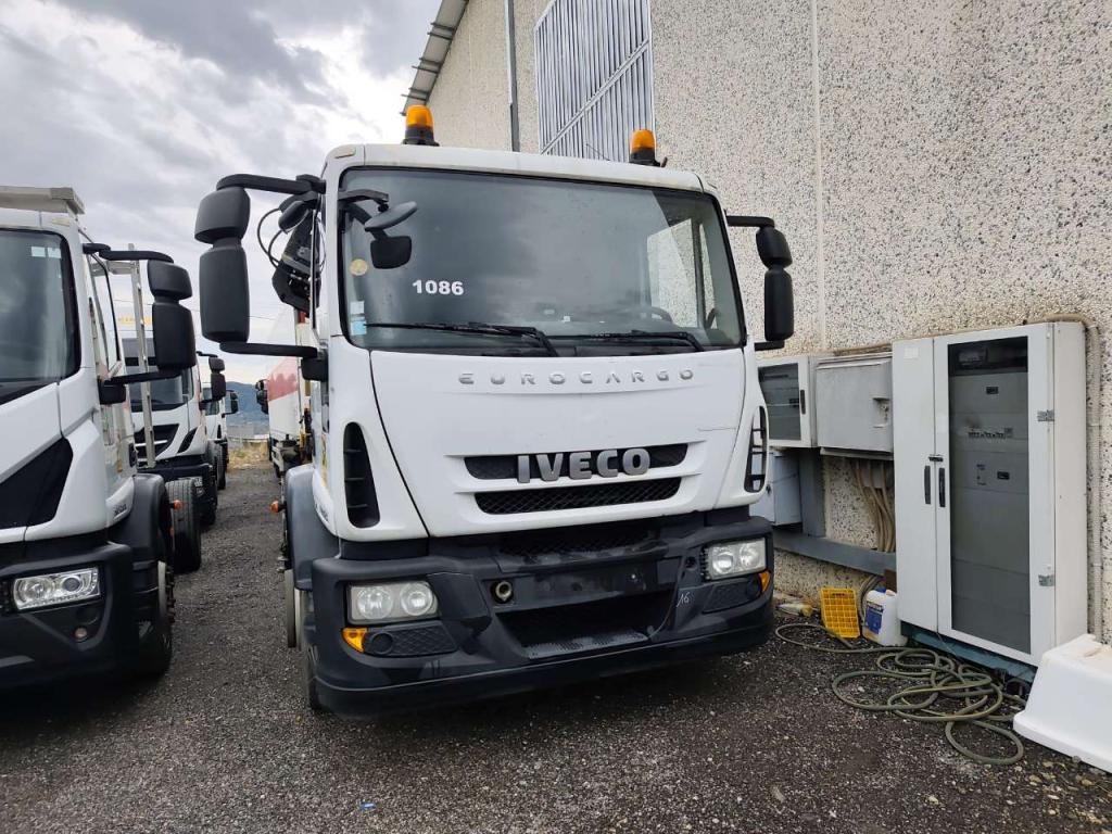 Iveco EUROCARGO 180E25K Foto 21