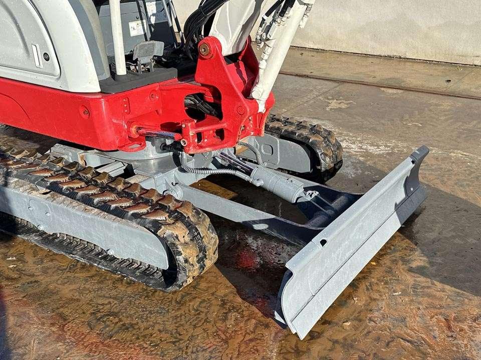 Takeuchi TB225 Foto 6