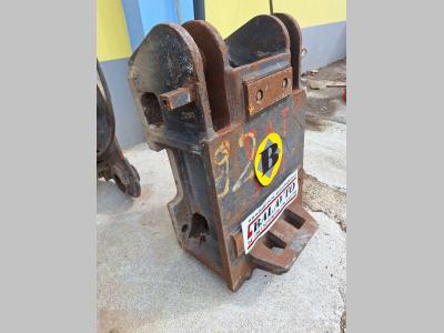 Baumaschinen technic for 26-32 ton excavators Attachment plate vendida por Balavto
