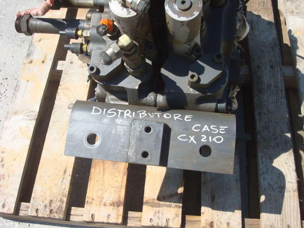 Distribuidor hidraulico para Case CX210 Foto 2