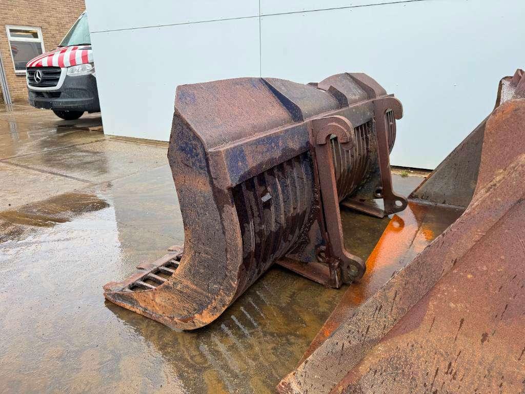 Volvo BM4400 - 3rd Function / 2 Buckets Included! Foto 15
