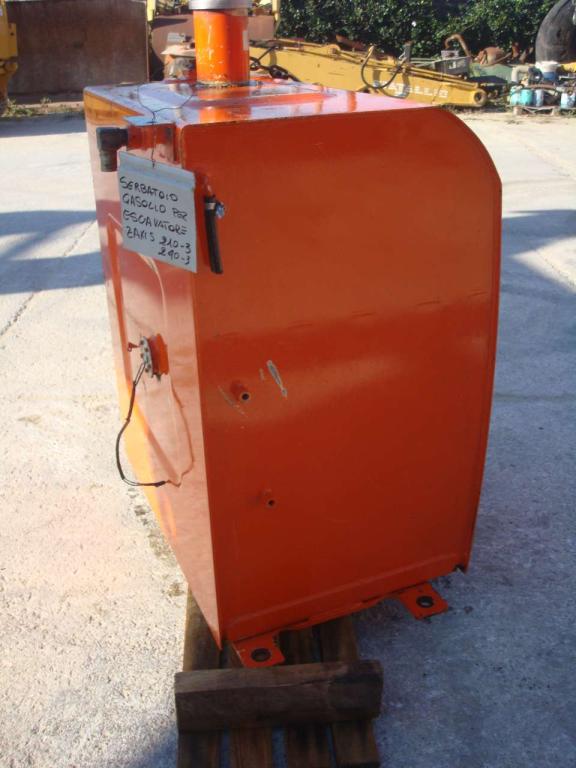 Depósito para gasóleo para ZAXIS 210-3  E 240-3 Foto 1