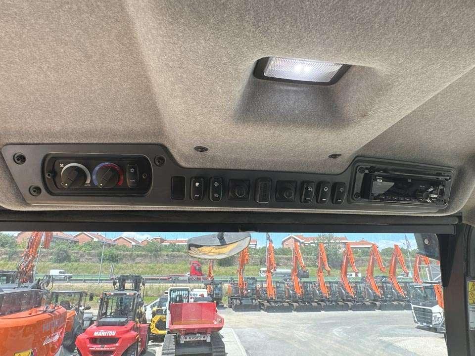 Caterpillar 745C 6X6 Foto 19