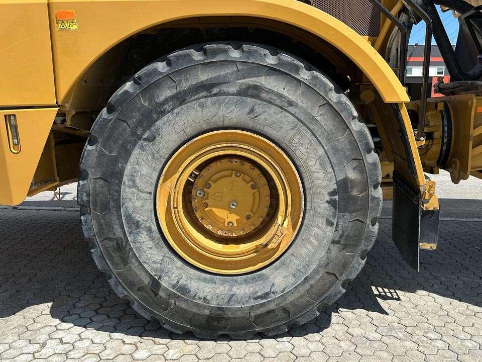 Caterpillar 745C 6X6 Foto 4