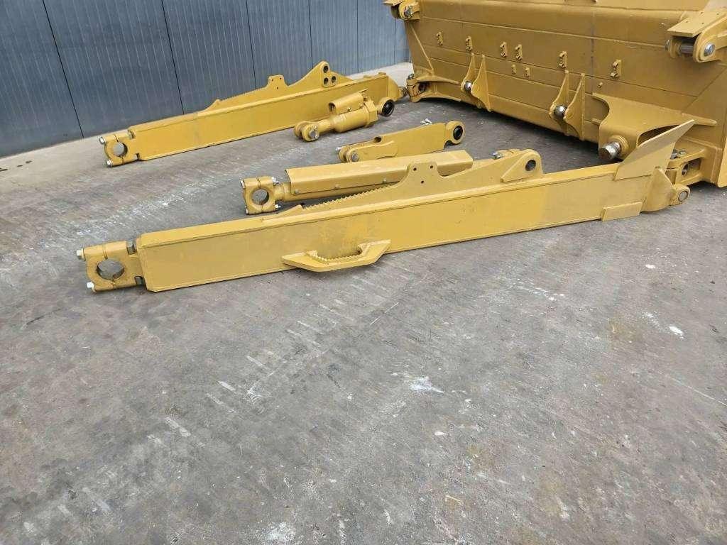 Caterpillar D8T Foto 12
