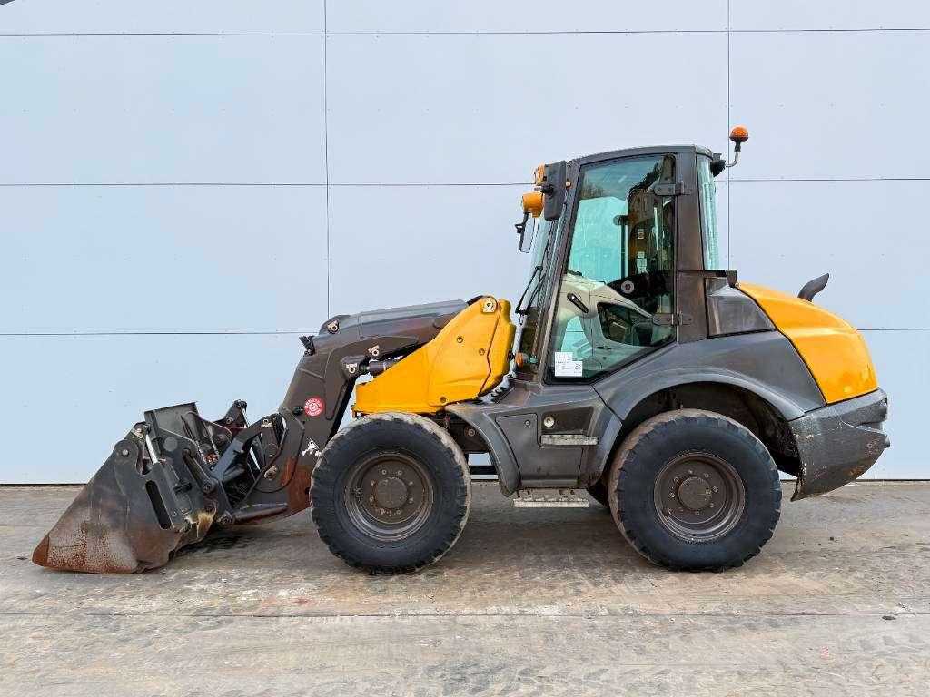 Mecalac AS900 - Bucket + Forks / Mecalac Foto 2