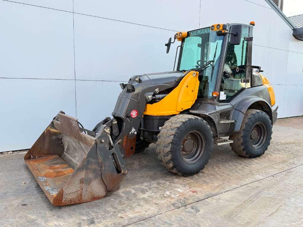 Mecalac AS900 - Bucket + Forks / Mecalac Foto 3