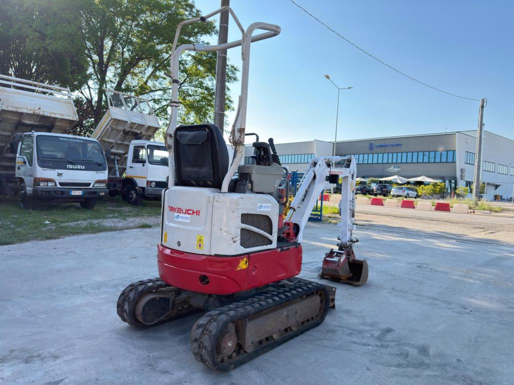 Takeuchi TB210R Foto 4