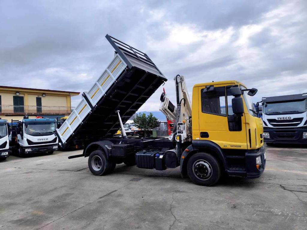 Iveco EUROCARGO 120E28P Foto 12