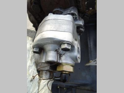 Bomba hidráulica de servoválvula para Fiat Kobelco W270 vendida por OLM 90 Srl
