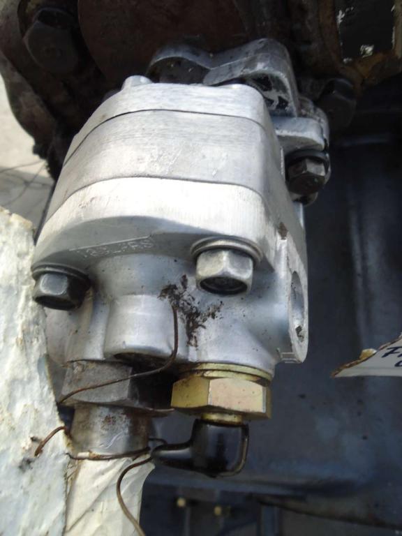 Bomba hidráulica de servoválvula para Fiat Kobelco W270 Foto 1