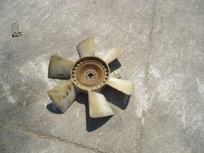 Ventilador de enfriamiento para Fiat Kobelco 235 vendida por OLM 90 Srl