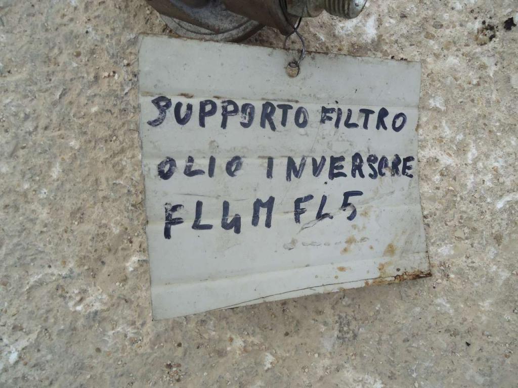 Soporte de filtro para Fiat Allis FL4M - FL5 Foto 2