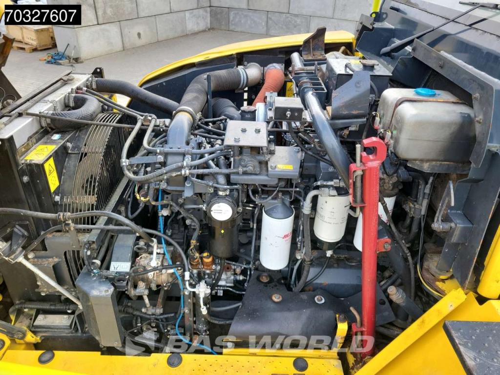 Komatsu HM300-3 Foto 23