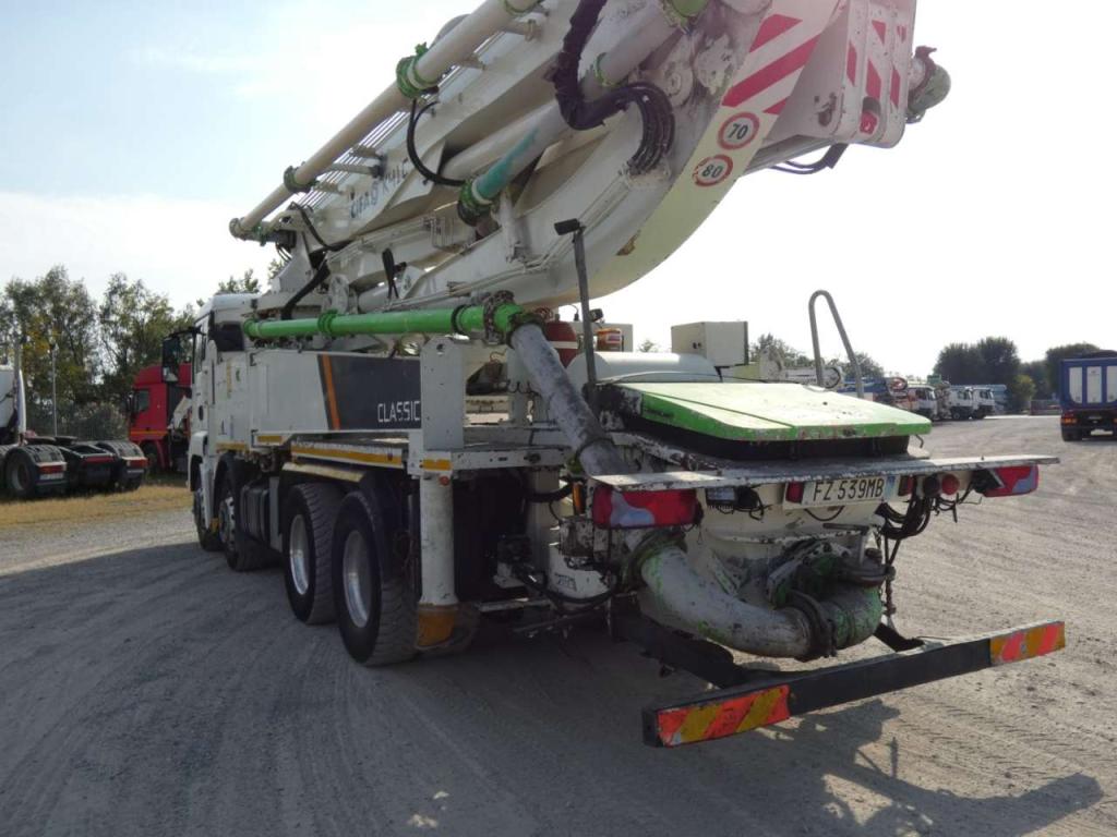 Man TGS 32.400 Foto 8