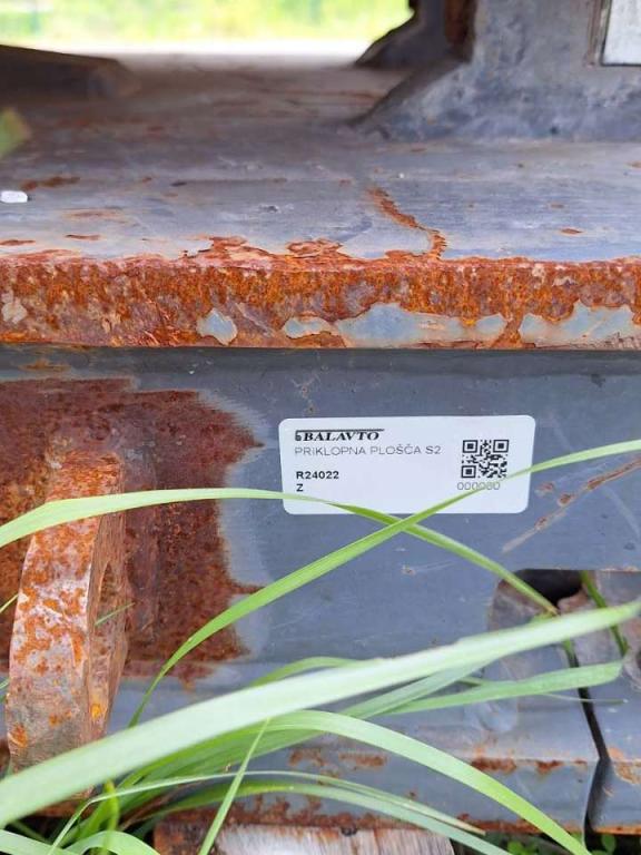 S2 for 25-32 ton excavators Attachment plate Foto 7