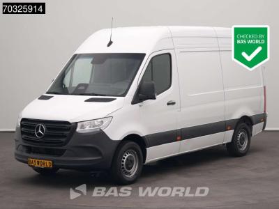 Mercedes-Benz Sprinter 317 CDI L2H2 Navi Airco Cruise Camera 10inch MBUX CarPlay Parkeersensoren v+a Euro6 L2 A/C vendida por BAS World B.V.