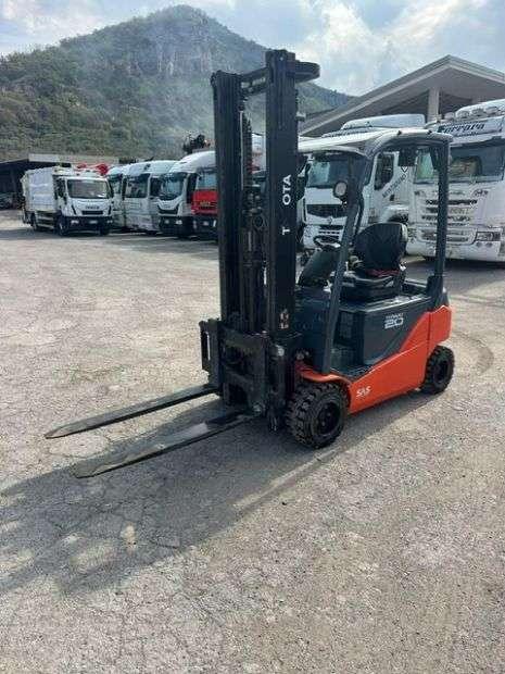 Toyota Traigo 48 Foto 1