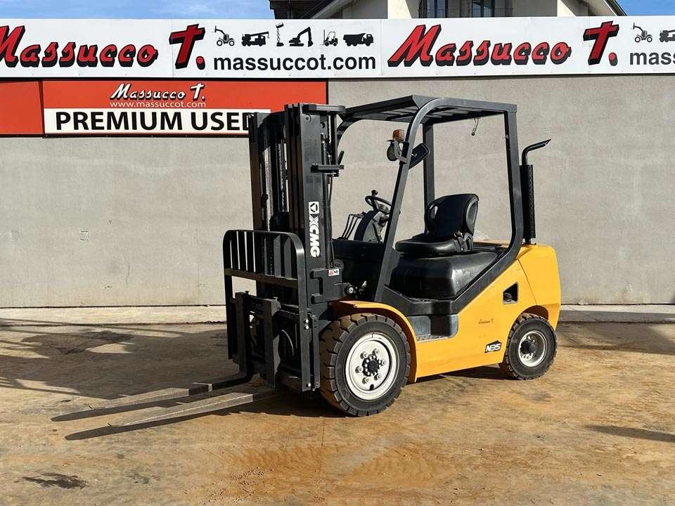 XCMG FD35T Foto 2