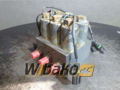 Uchida Hydraulics 6DSL5T 30G24-920-0 vendida por Wibako