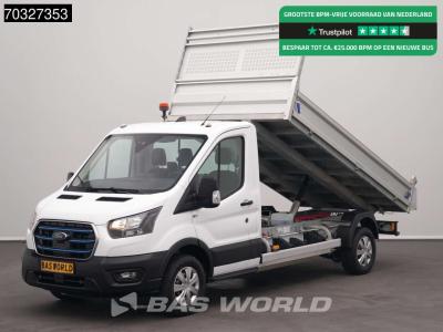Ford e-Transit 184pk Elektrisch 68kWh 310km WLTP Kipper Airco Cruise Camera CarPlay Open Laadbak Airco C vendida por BAS World B.V.