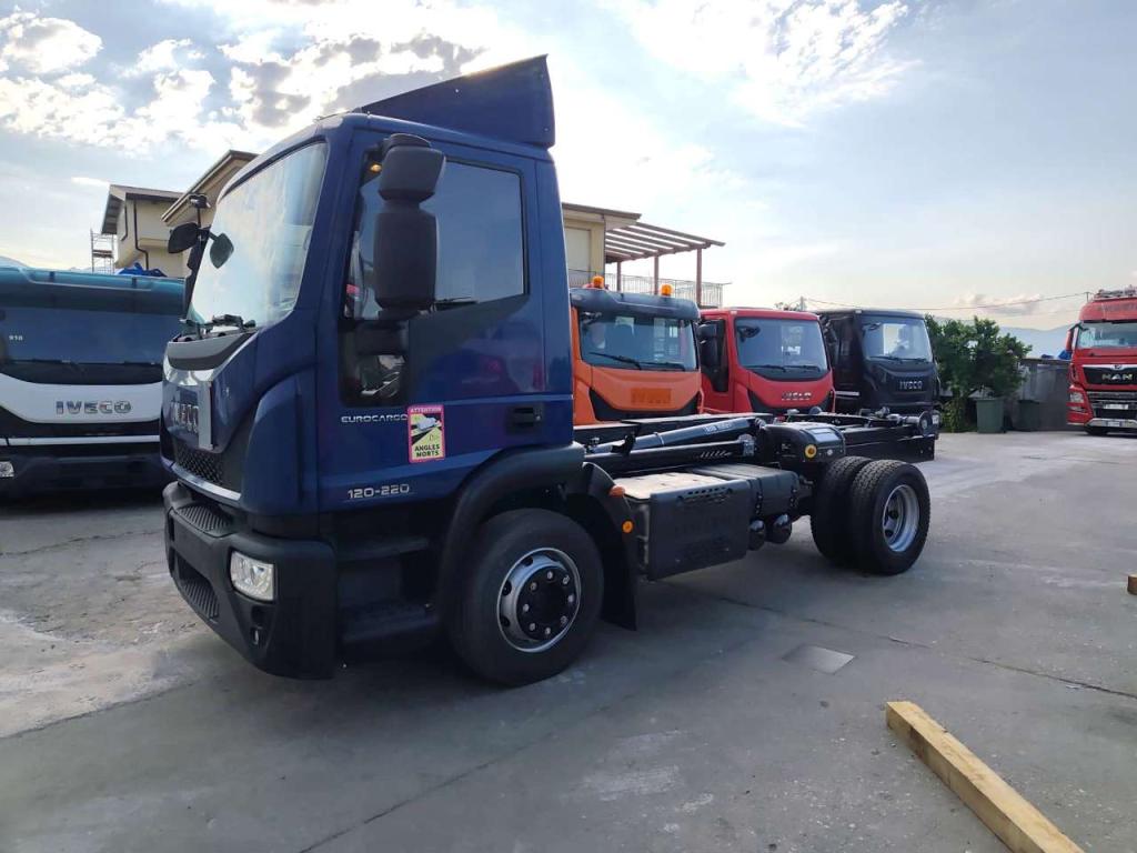 Iveco EUROCARGO CUBE 120-220 Foto 19
