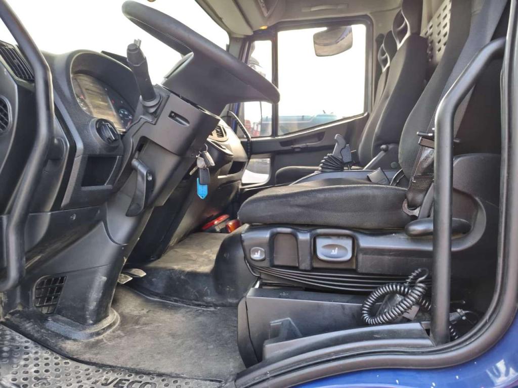 Iveco EUROCARGO CUBE 120-220 Foto 5