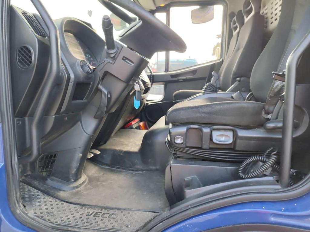 Iveco EUROCARGO CUBE 120-220 Foto 7