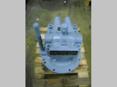 Motor de rotación de la plataforma giratoria para Hitachi ZX 240-3 vendida por PRV Ricambi Srl