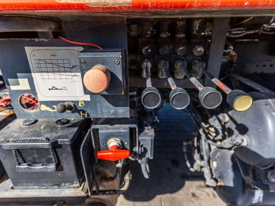 Iveco STRALYS 300 + MULTI BENNE AJK Foto 20