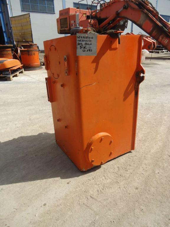 Depósito para aceite para Fiat Kobelco W190 Foto 4