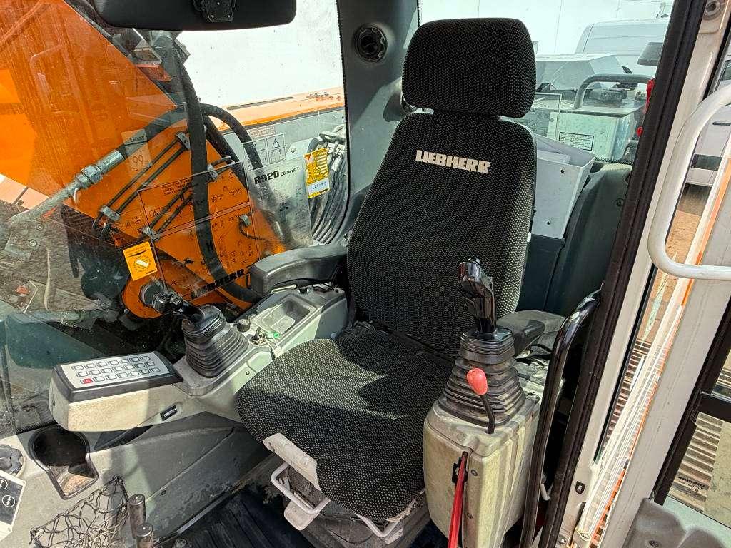 Liebherr R920 Compact - Blade / Triple Boom / Quick Coupler Foto 8