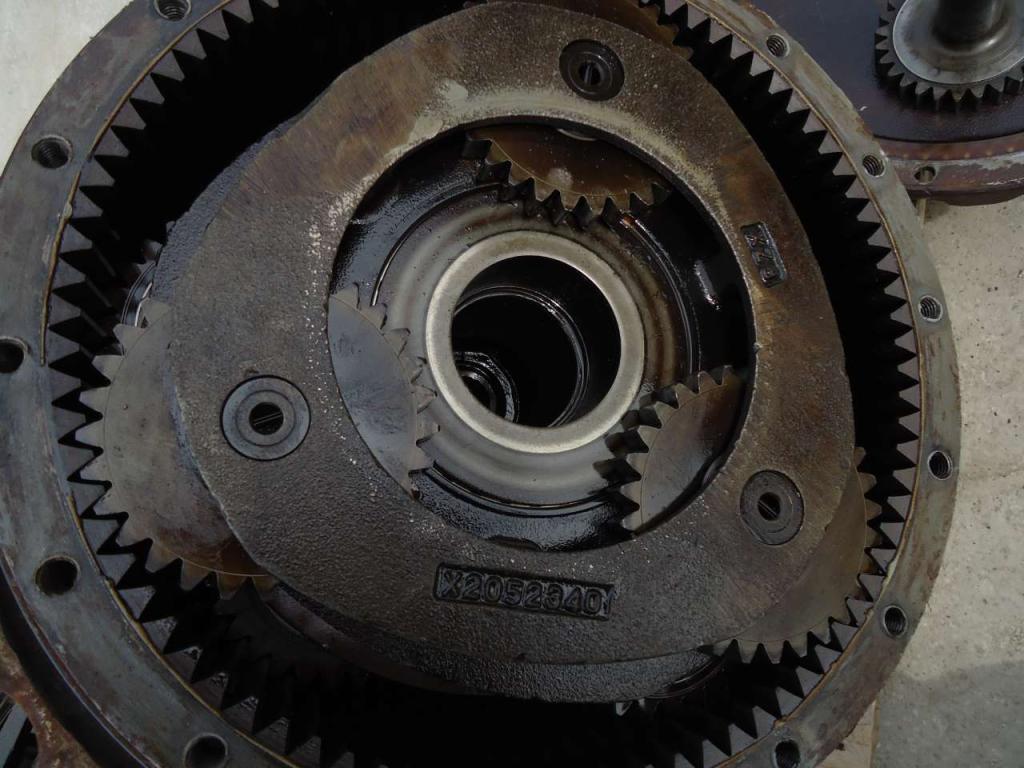 Reductor de traslación para Hitachi ZX210.3 - ZX240.3 Foto 10