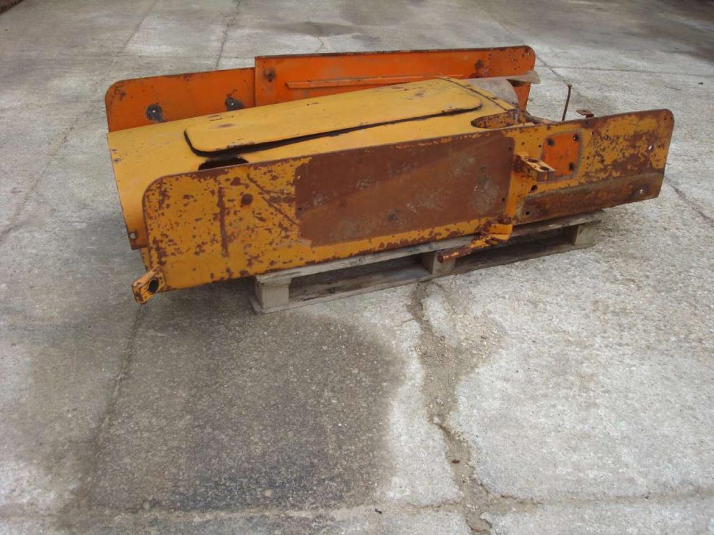 Capó y panel de carrocería para Fiat 70C Foto 4