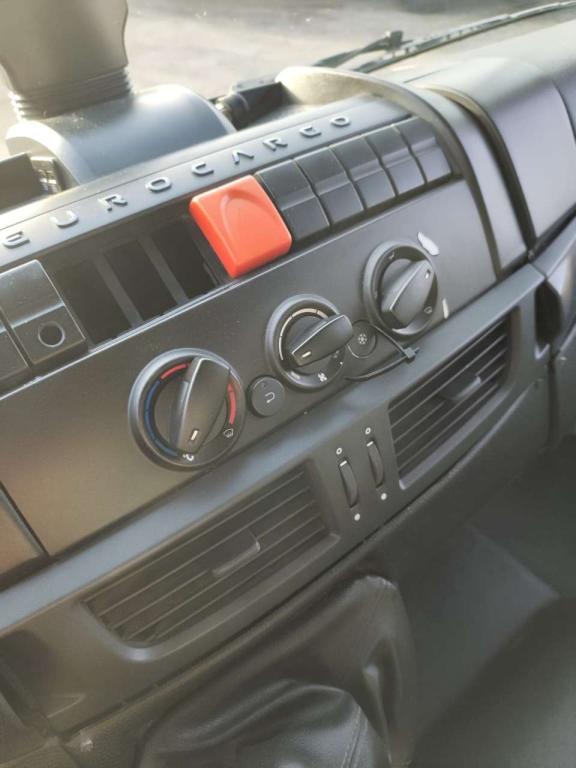 Iveco EUROCARGO 120-190L Foto 3