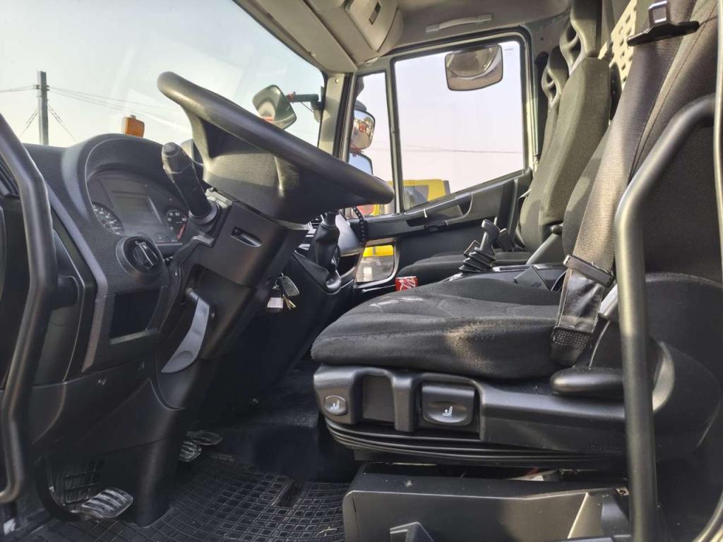 Iveco EUROCARGO 120-190L Foto 9