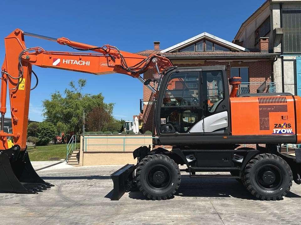 Hitachi ZX170W-5B 4X4 Foto 2