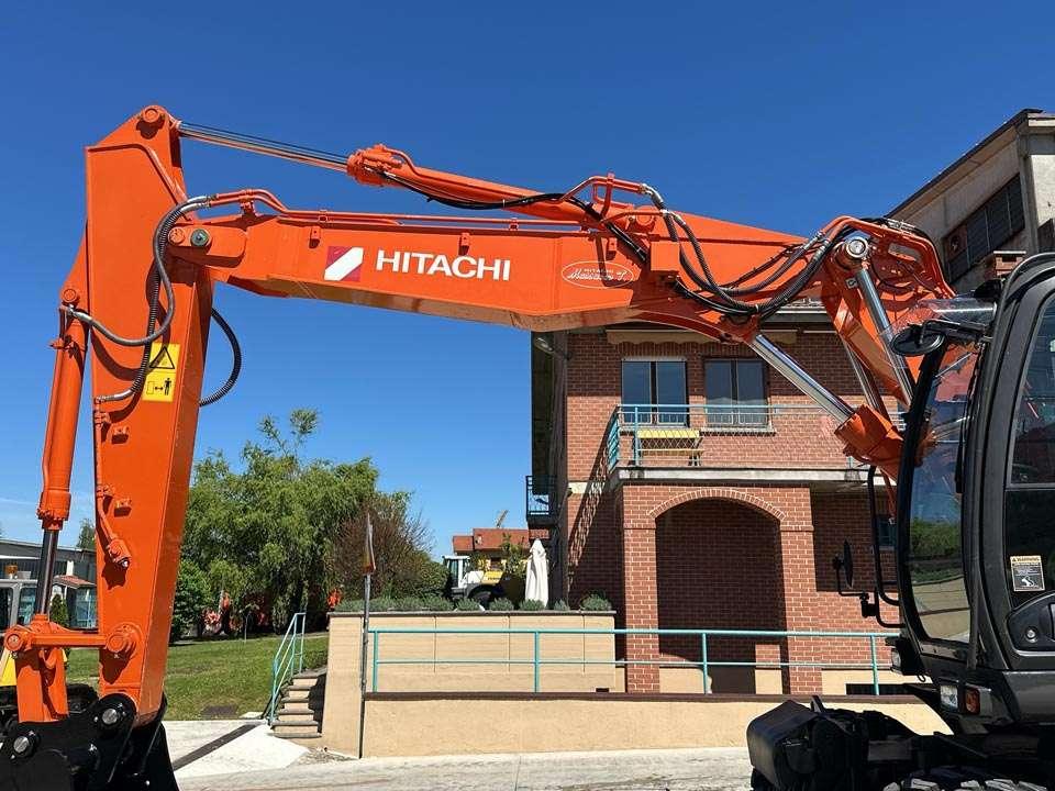 Hitachi ZX170W-5B 4X4 Foto 9