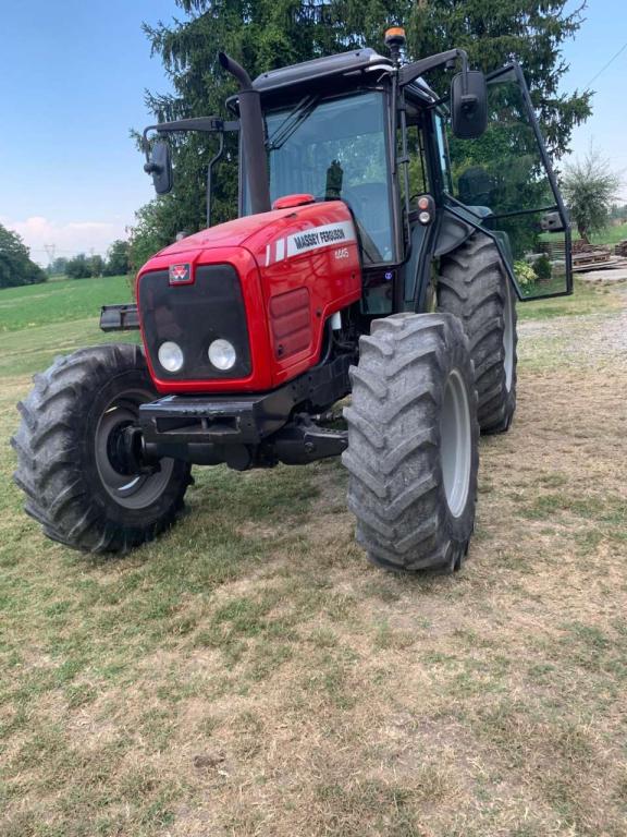 Massey Ferguson 4445 Foto 4