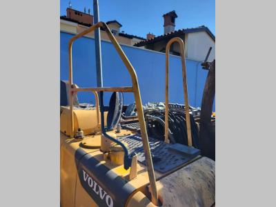 Volvo hand rail 14625741 for Volvo EW160D vendida por Balavto