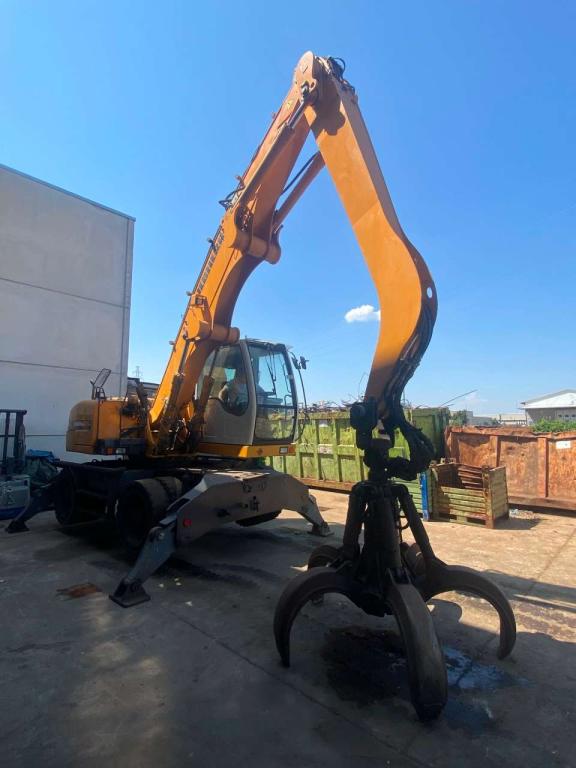 Liebherr A 316 Litronic Foto 2