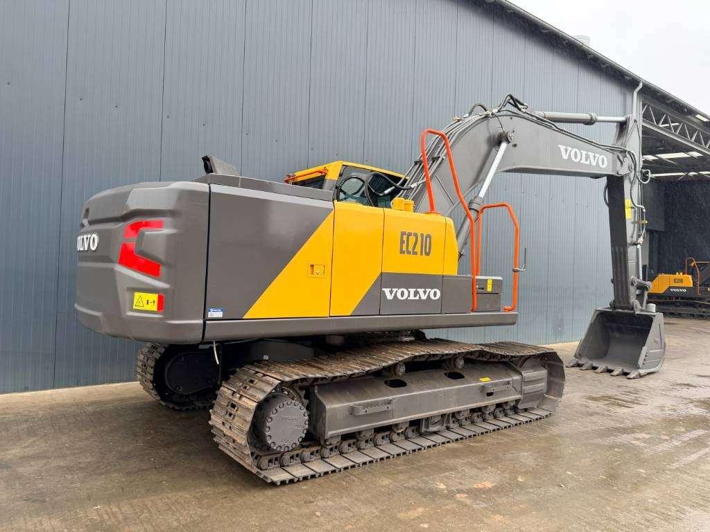Volvo EC210 Foto 3