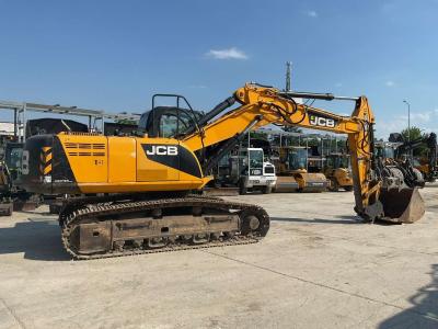 JCBHD JS235 vendida por Carmi Spa Oleomeccanica
