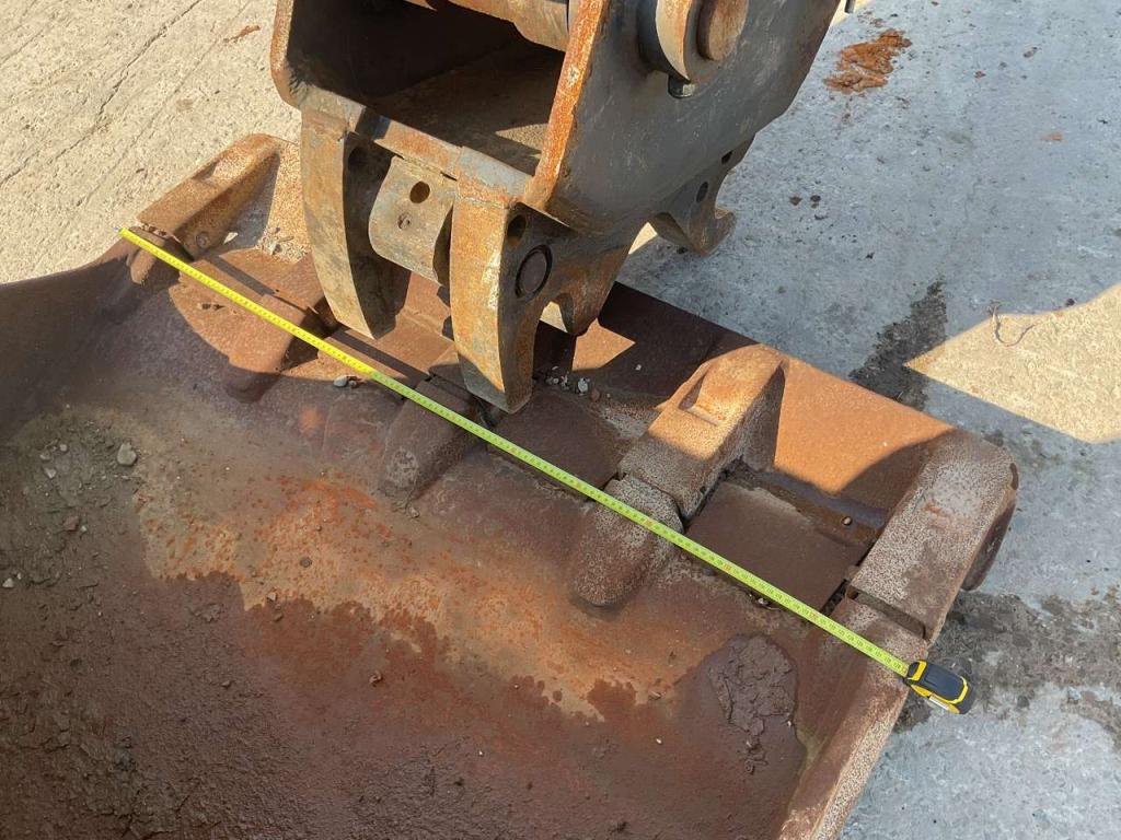 JCBHD JS235 Foto 8